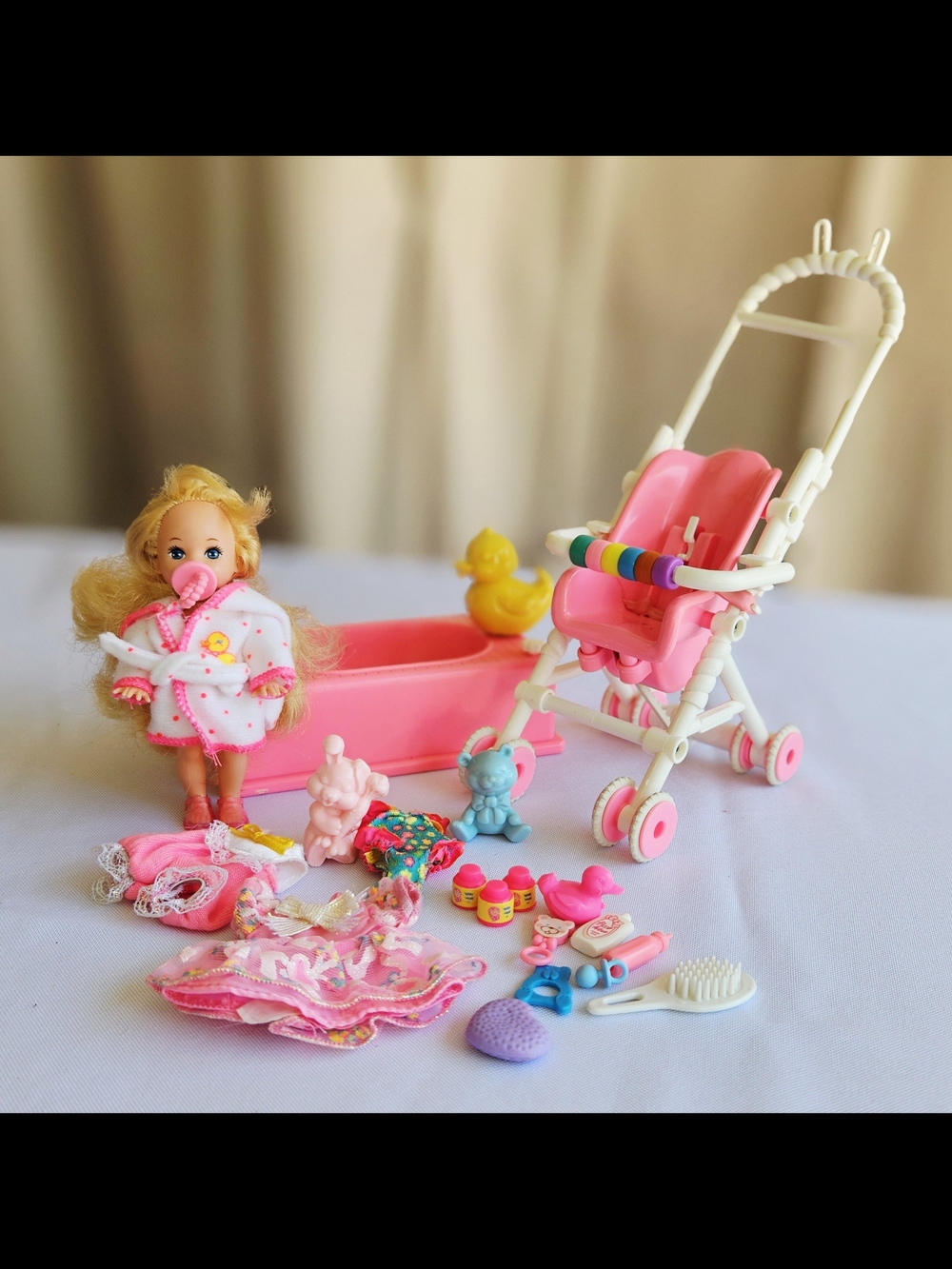 Vintage Barbie Baby Doll Nursery Set – Stroller Tub Accessories Clothes Lot 👶💖